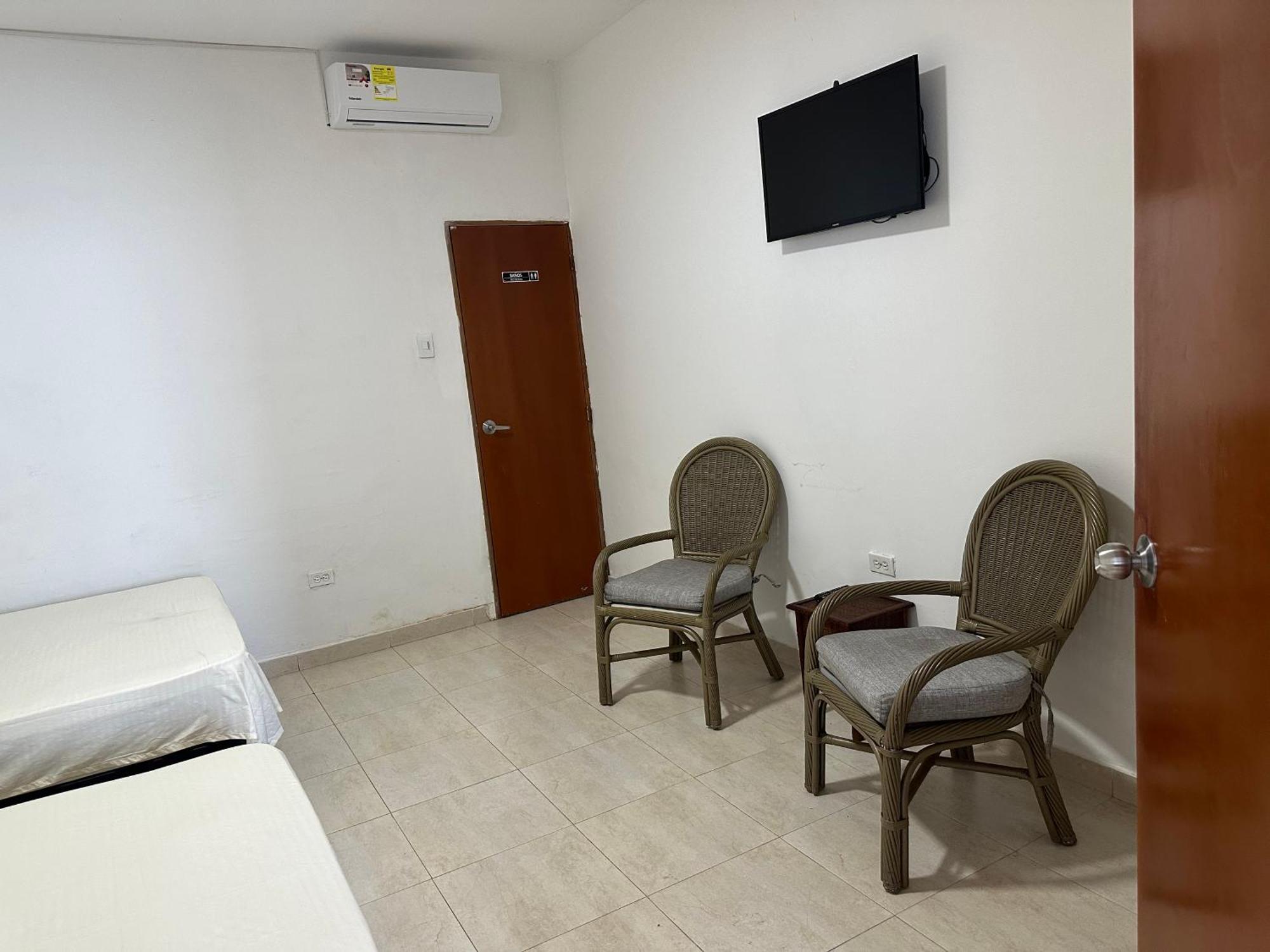 Guest house Alojamiento Isabel Cartagena